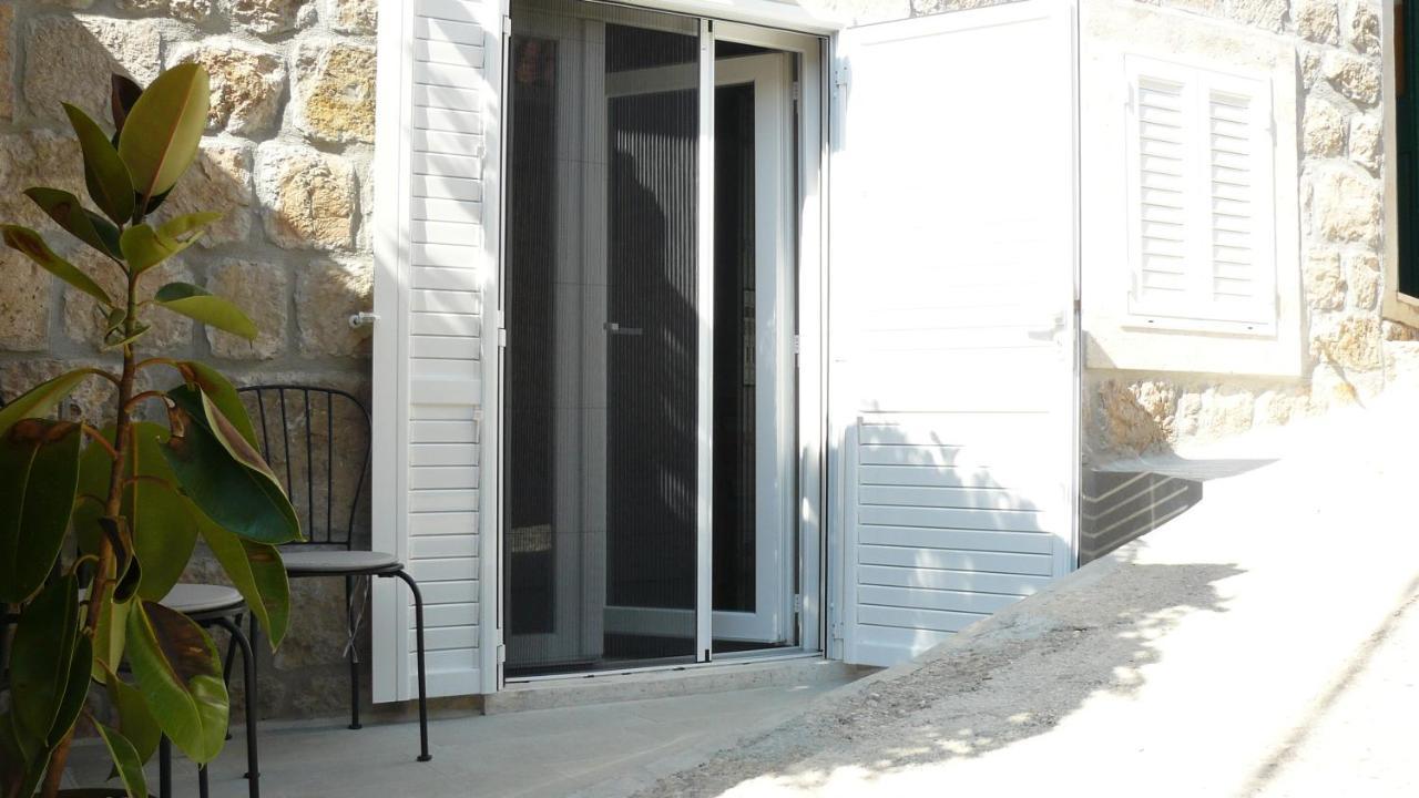 Eco Apartments Kate Sudurad Εξωτερικό φωτογραφία