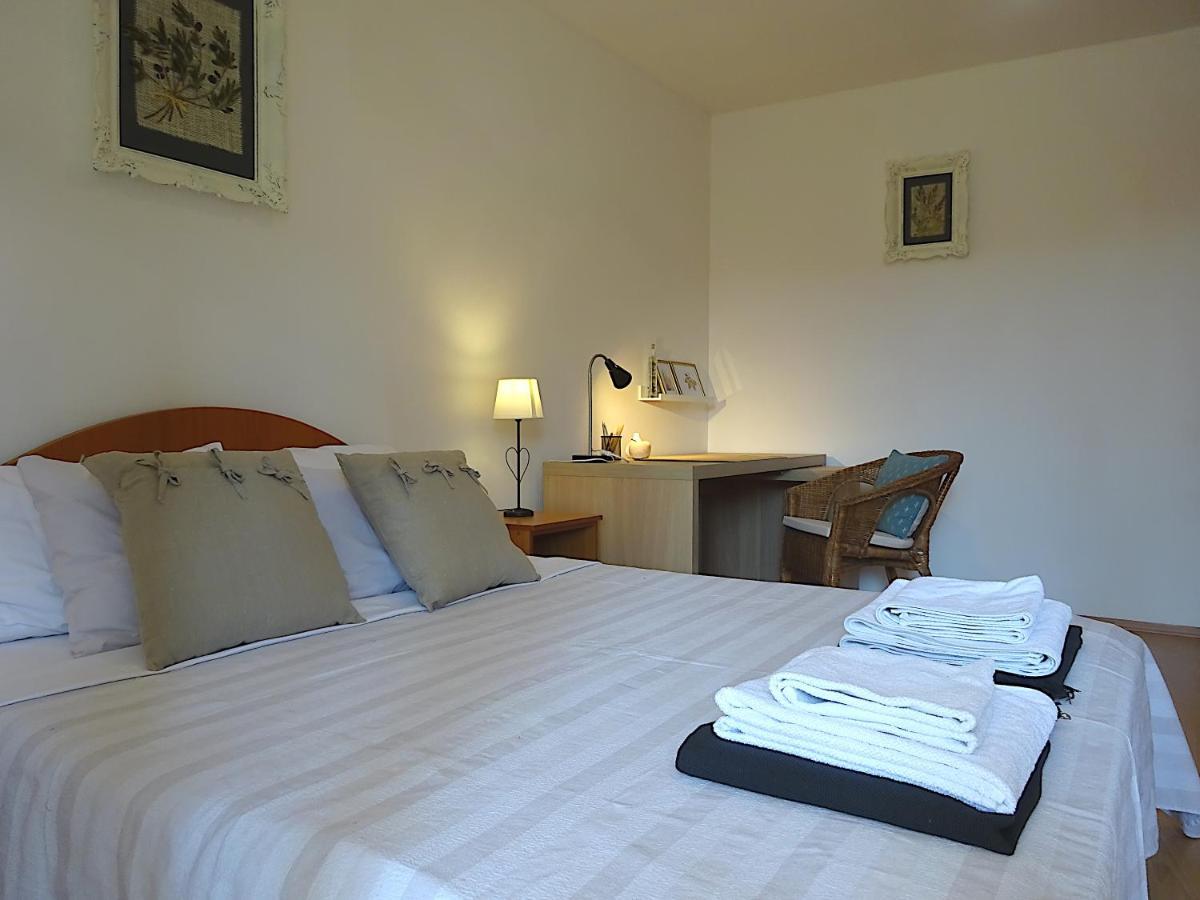 Eco Apartments Kate Sudurad Εξωτερικό φωτογραφία