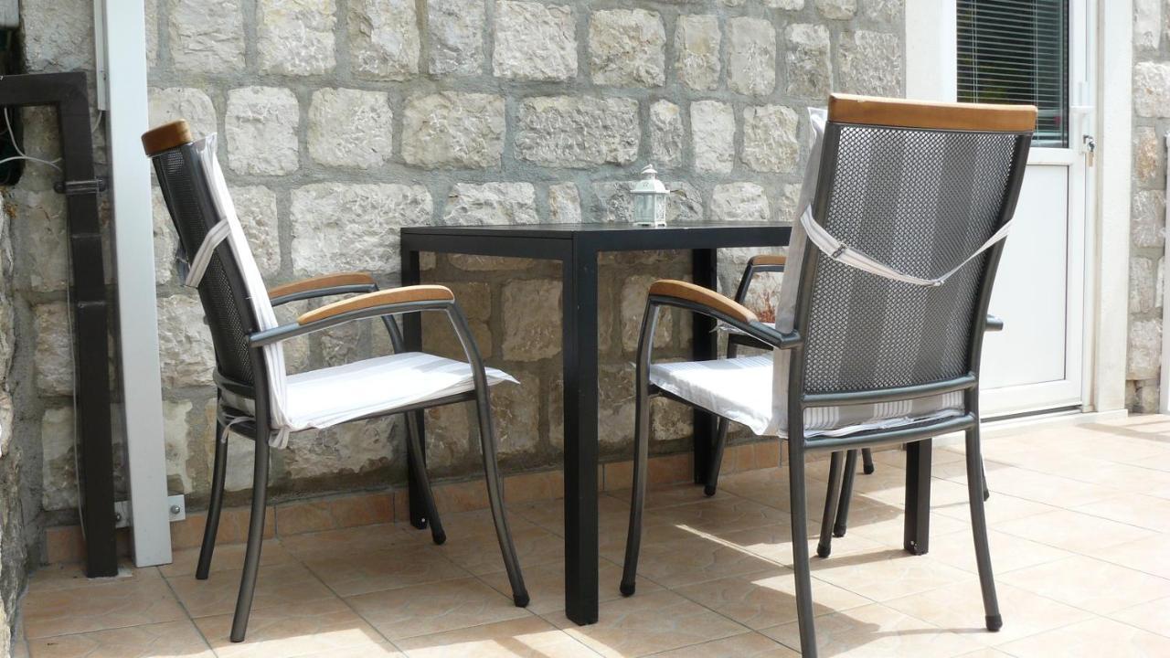 Eco Apartments Kate Sudurad Εξωτερικό φωτογραφία